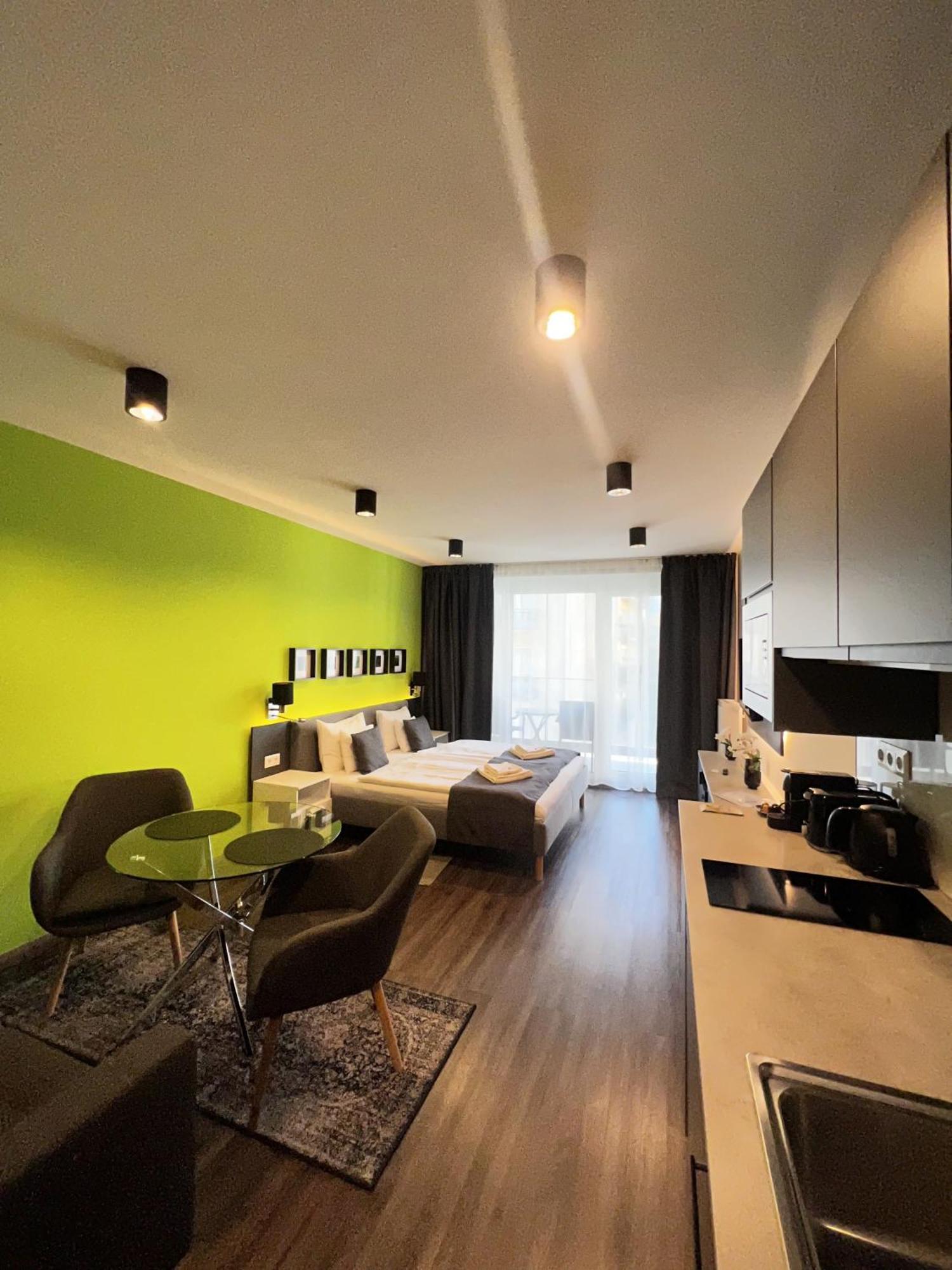 The Riverhouse Budapest Exterior foto